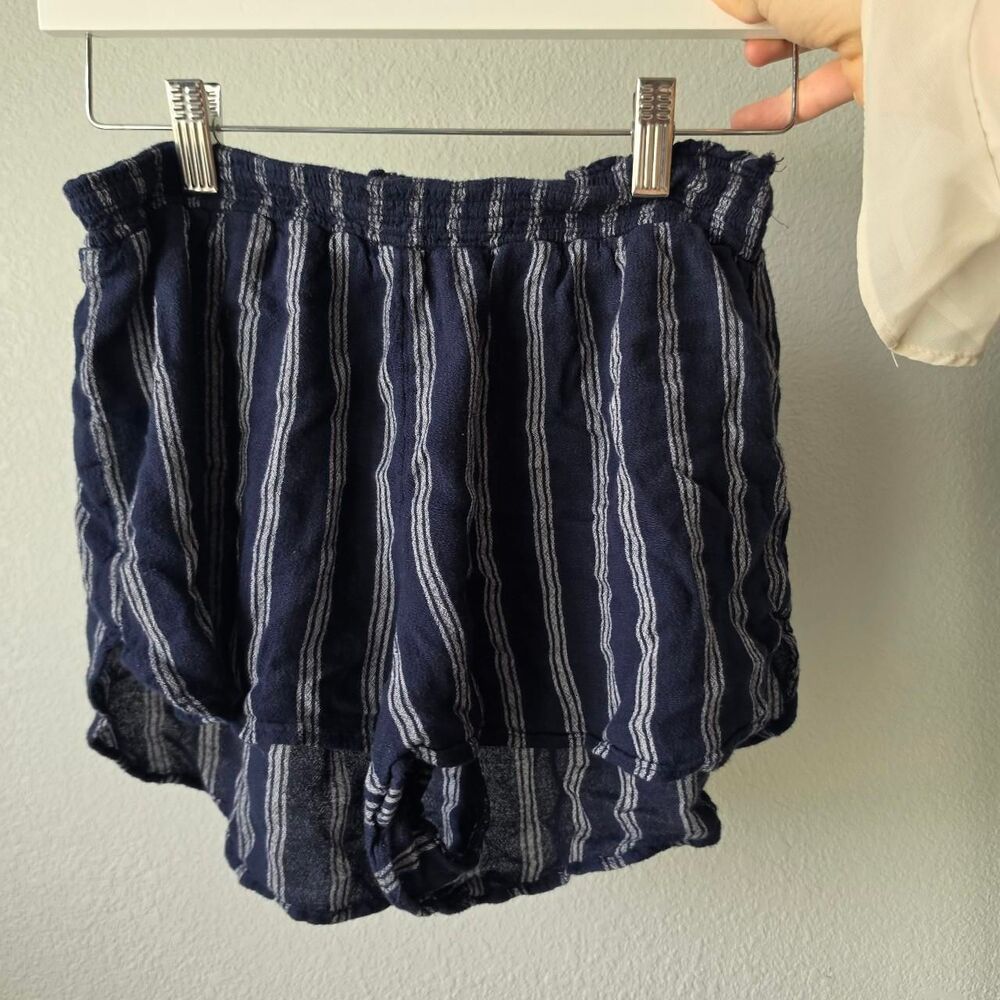 Hollister-co Women's Navy and Blue Shorts - Picture 1 of 3